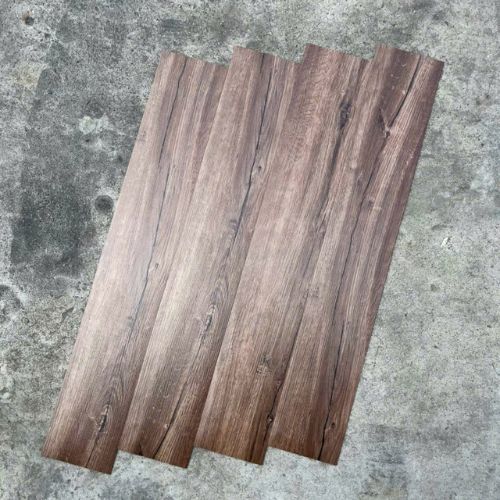 Sàn nhựa giả gỗ 2mm có keo HT08