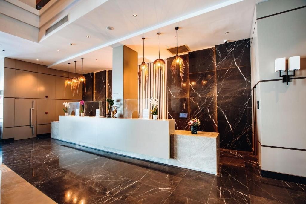 Ốp sảnh nhà hàng, khách sạn tối ưu chi phí